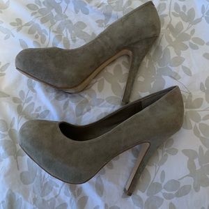 Steve Madden pumps size 10